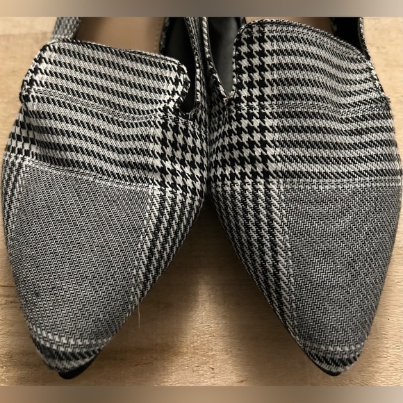 Shoedazzle Women Michelle Houndstooth Pattern Pearl Heeled Flats  Size US 8.5 - Picture 3 of 9